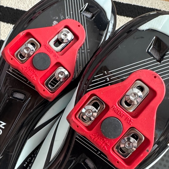Peloton Bike shoes size 41 (10) - Picture 3 of 4